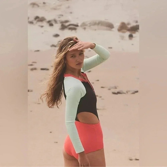 New Beach Riot Free People Bethany Rash Guard Swim Long Sleeve One Piece Medium - Picture 7 of 13